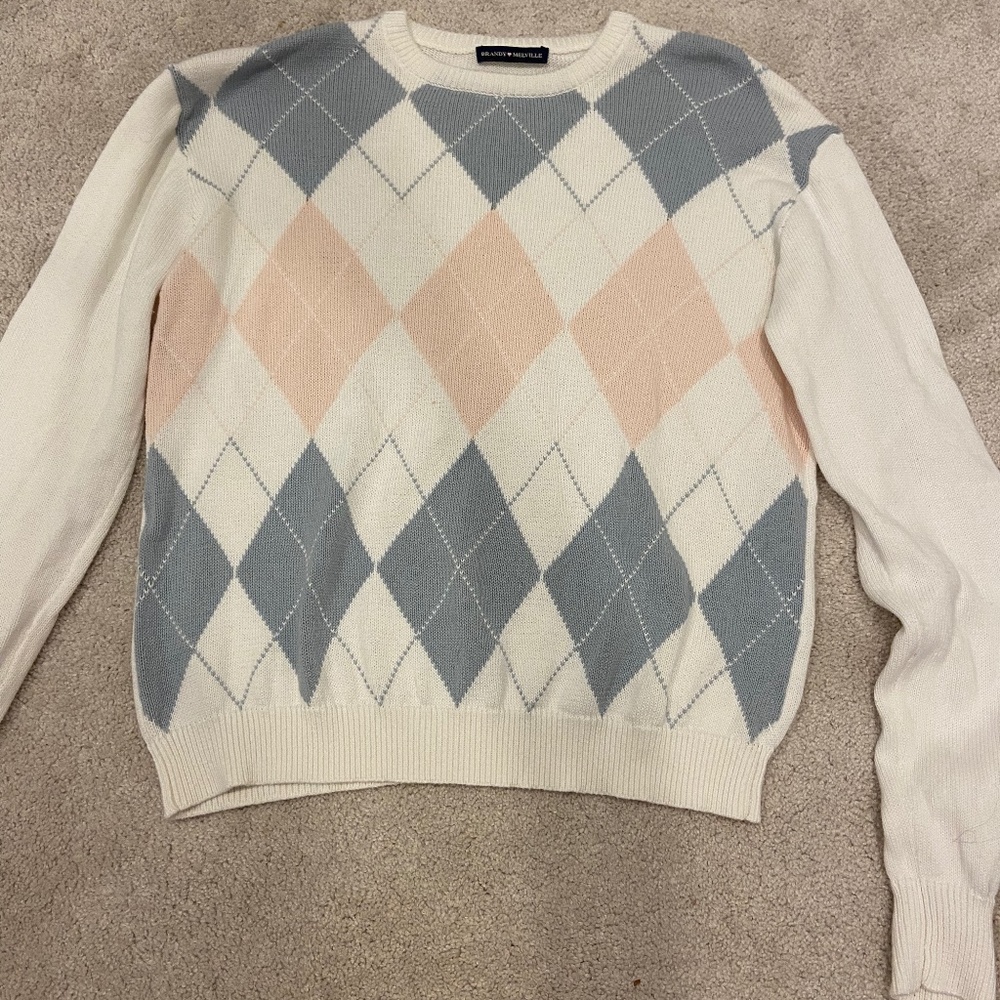 Brandy Melville light sweater